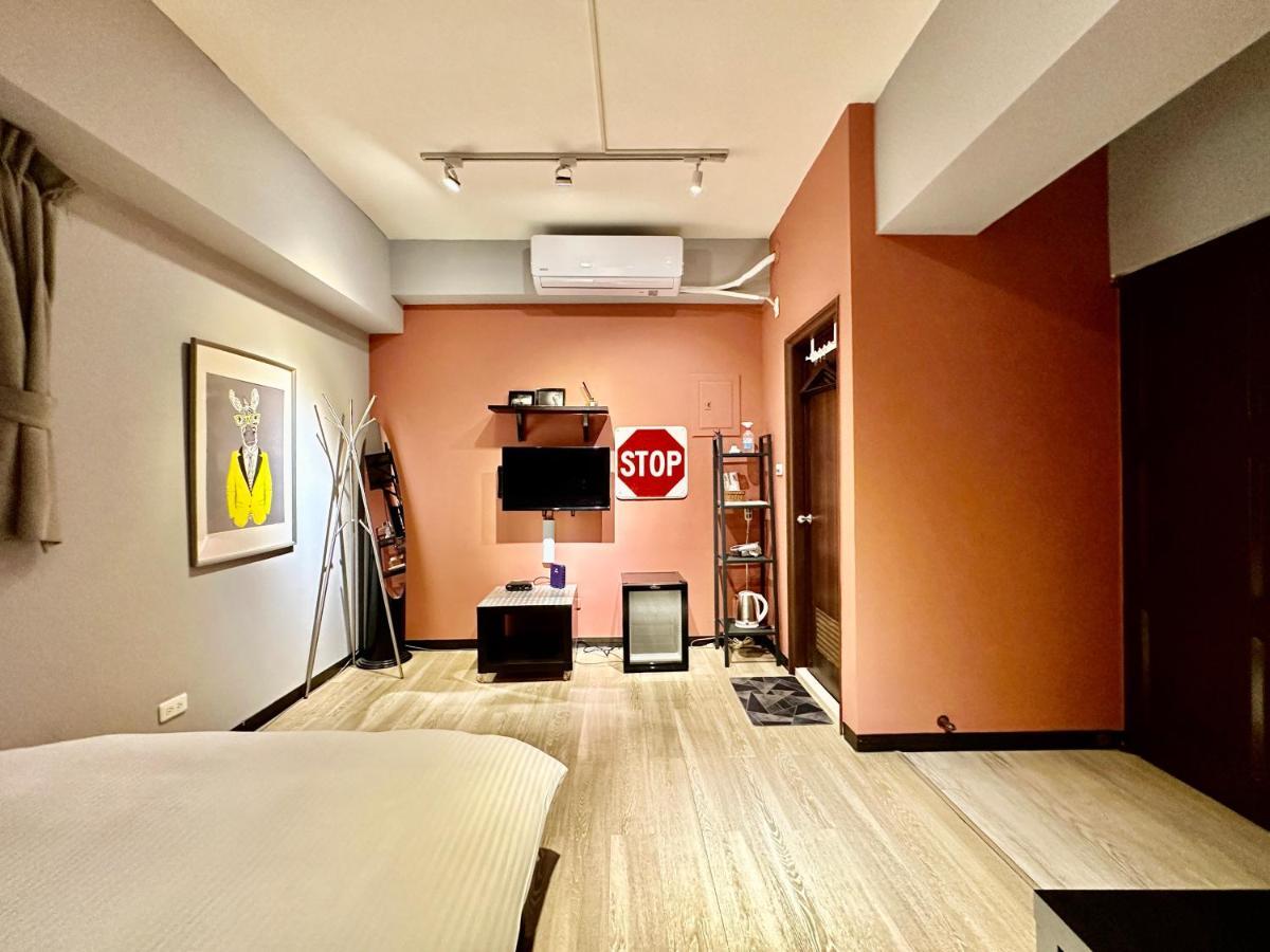 御旅 Inn Taichung Dış mekan fotoğraf