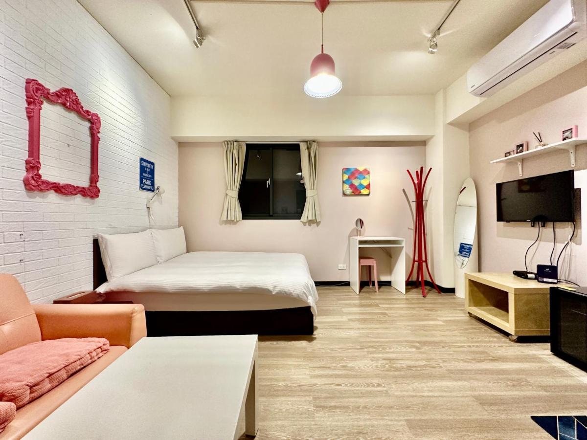 御旅 Inn Taichung Dış mekan fotoğraf