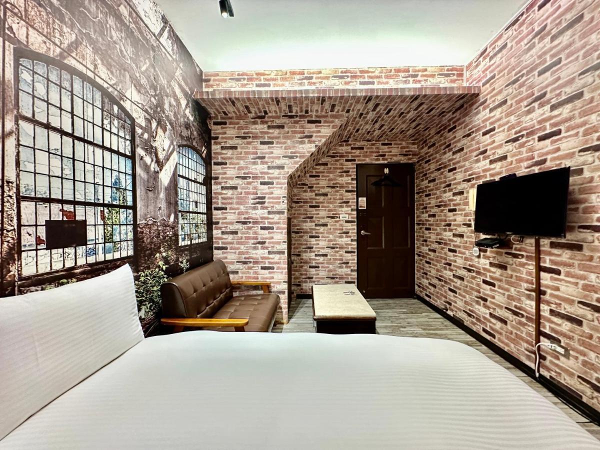 御旅 Inn Taichung Dış mekan fotoğraf