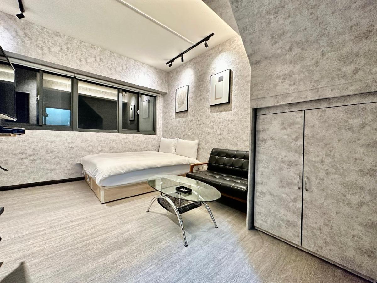 御旅 Inn Taichung Dış mekan fotoğraf