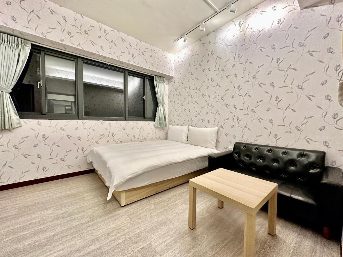 御旅 Inn Taichung Dış mekan fotoğraf