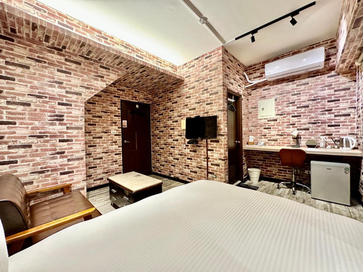御旅 Inn Taichung Dış mekan fotoğraf