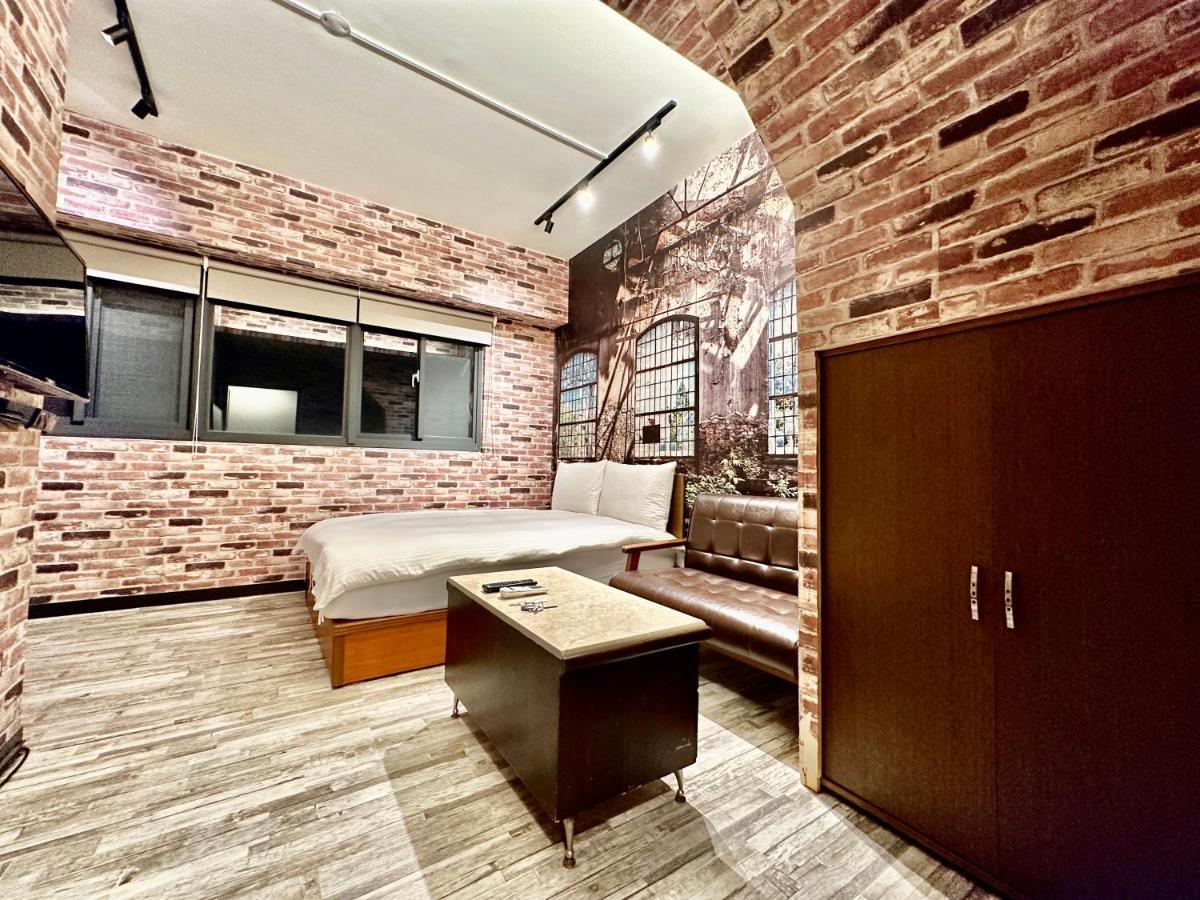 御旅 Inn Taichung Dış mekan fotoğraf