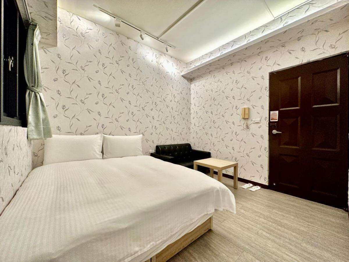 御旅 Inn Taichung Dış mekan fotoğraf